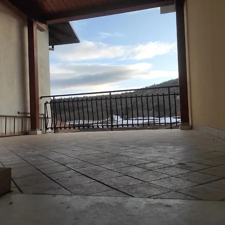 Il Castello - Casa Nel Cuore Dell Abruzzo Ideale Per Relax E Montagna Prata d'Ansidonia Exterior photo